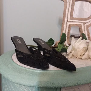 Embellished mules / kitten heels